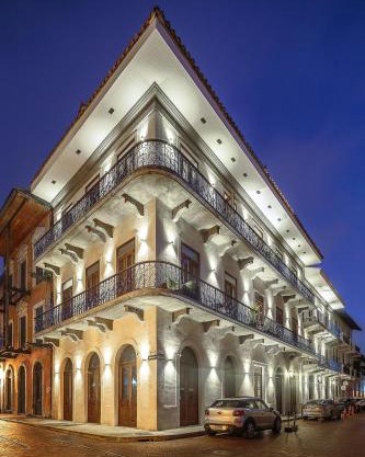 Villas La Fontana Amplias ApartaSuite-piscina 103