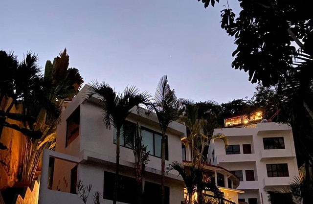 Villas Tortuga- Northside Sayulita- 3 blocks from Beach, Heated Pool, Roof Deck