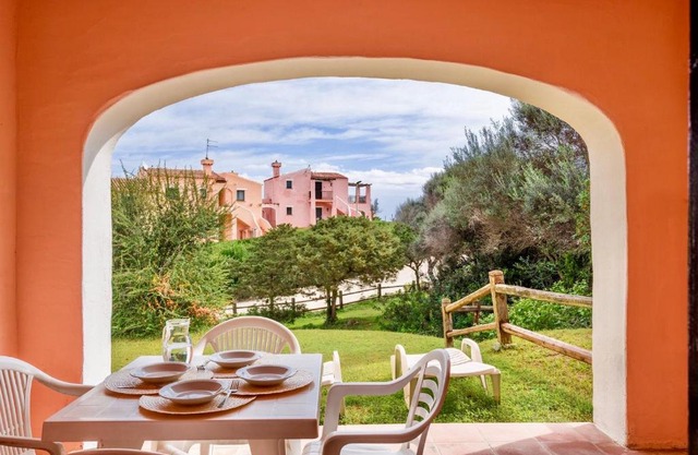 Villas with air conditioning and private outdoor area just a few minutes from La Pelosa