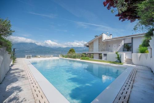 VillasGarda - Villa Lorena Carbona