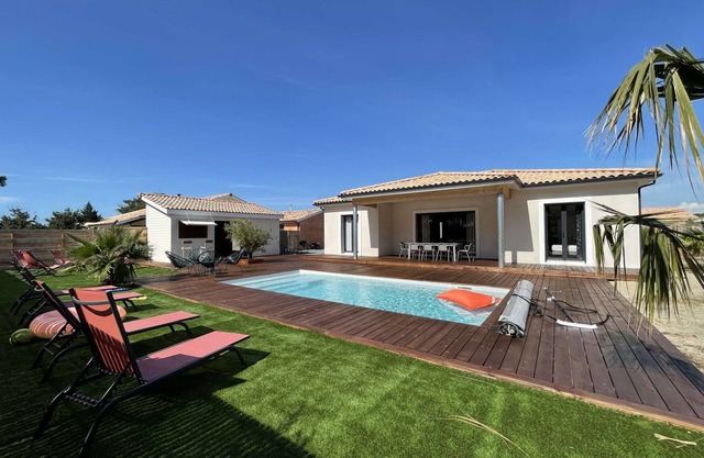 VillasHomeClet - Villa Palm Beach ⭐️ Swimming pool ⭐️ Terrace ⭐️ AC ⭐️ 4 bedrooms