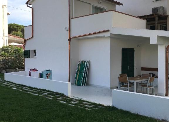 villetta sul mare Rachele