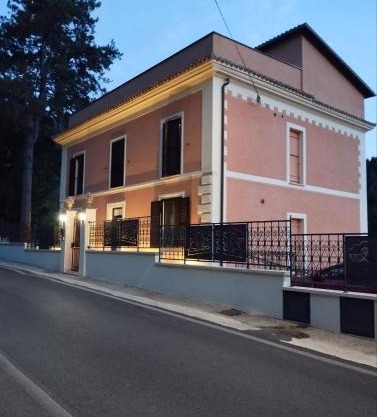 VILLINO CHELIDONIA SUBIACO