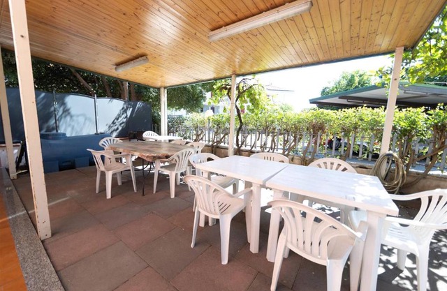 villino con giardino terrazzo e parcheggio privato