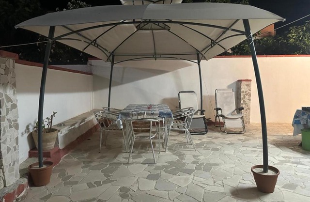 Villino Nausika fronte mare - B