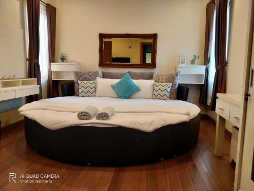 Vimala Hills FARLA Villa - 3BR