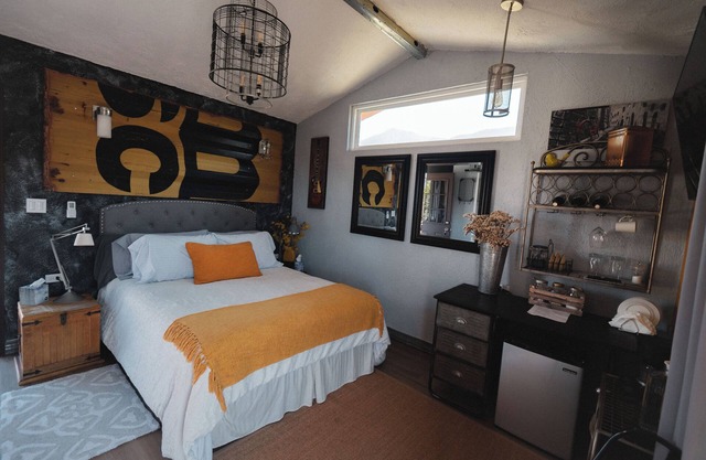 Viña Calabria Alondra Queen Chalet with Veranda