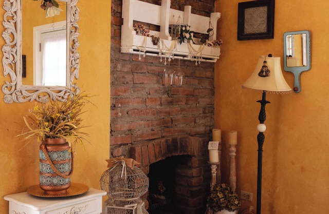 Viña Calabria Colibri Deluxe Queen Suite with Balcony