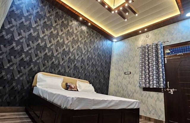 Vinayak Guest House