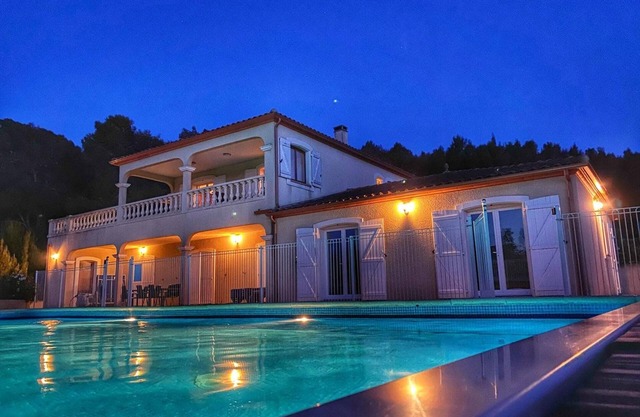 Chalet de lujo con jacuzzi