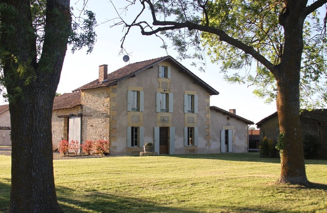 Dordogne Vineyard Farmhouse Near Bergerac En el corazón de las famosas regiones vinícolas