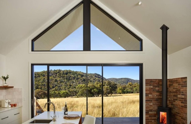 Vineyard Stay with private hot tub