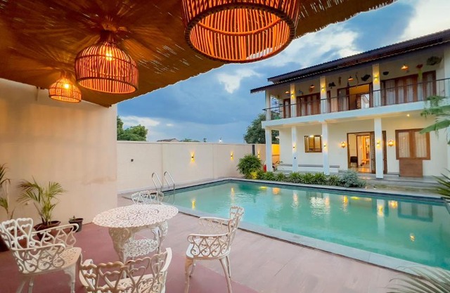 Vini LakeView