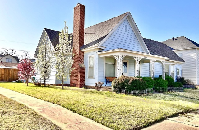 Vintage 66:| Hoff House of El Reno |