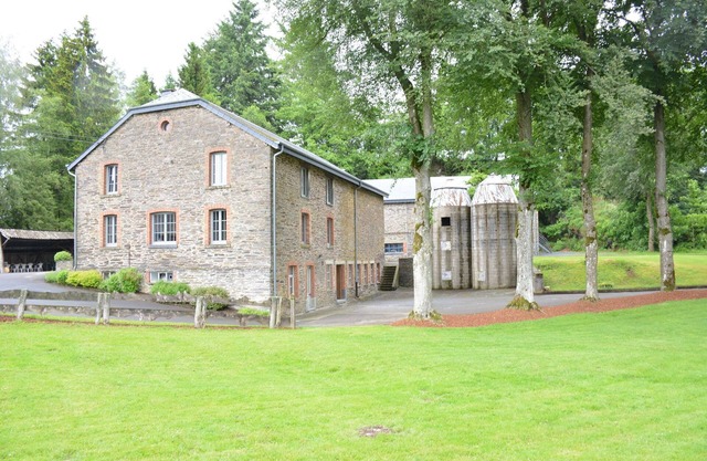 Encantadora casa con molino de piedra