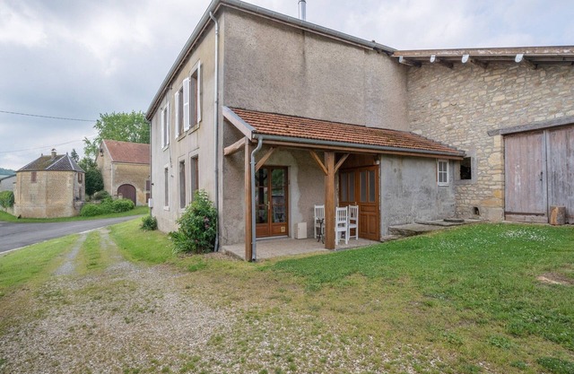 Casa Nouart con Jardín y Barbacoa