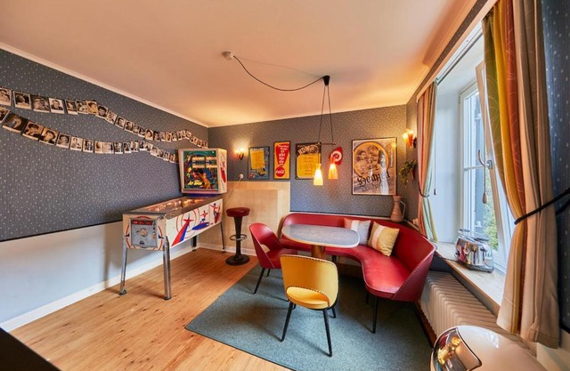 Vintage Style Wohnung Uni-nah Parkplatz, Hey, 1958!