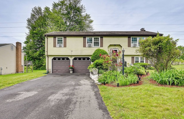 Private Yard & Covered Deck: Vintage Windsor Home