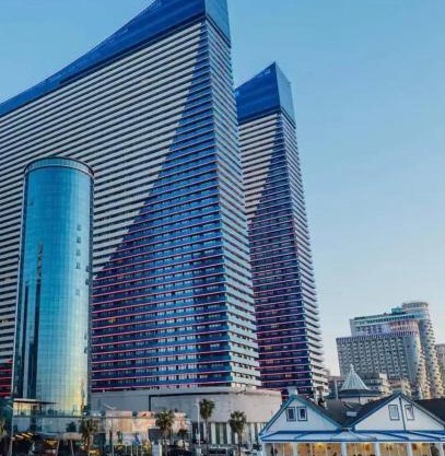 VIP APARTmENTS N8