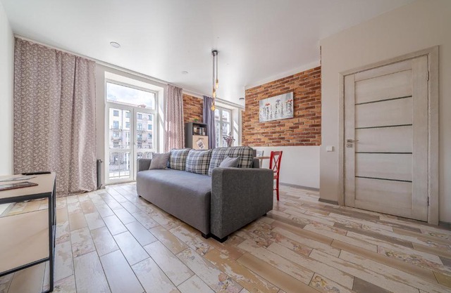 VIP European Style Apartment