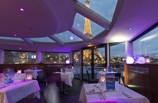 VIP Paris Yacht Hotel