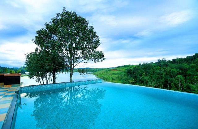 Vista Del Lago