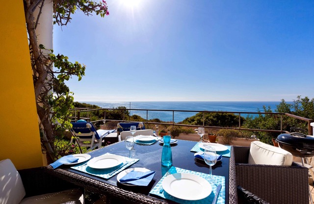 Vista Linda- Beautiful Seaview Apartment
