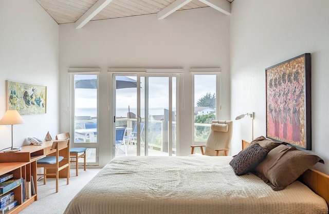 Vista Oasis – Oceanfront Beach House