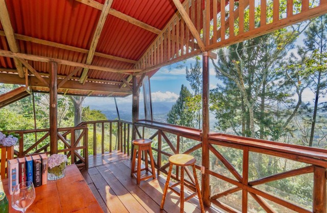 Vista Turrialba Lodge