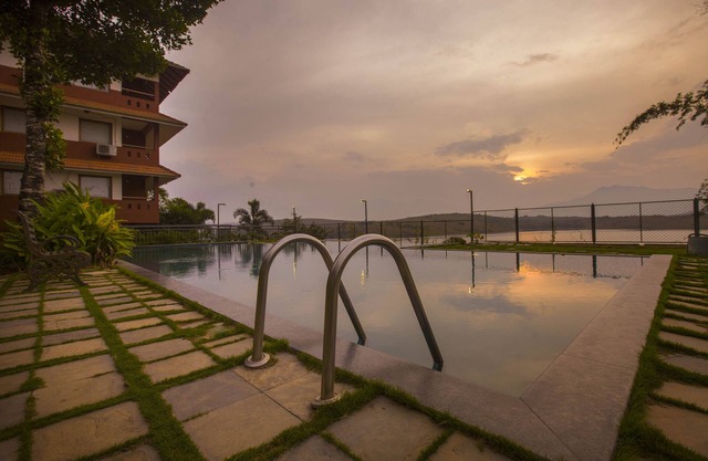 Vistara Resort