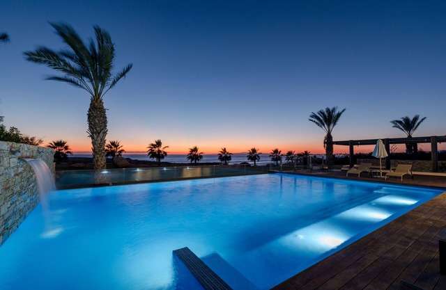 Vivo Mare Beachfront - Seaview Villas