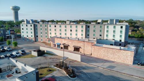 voco College Station Aggieland by IHG