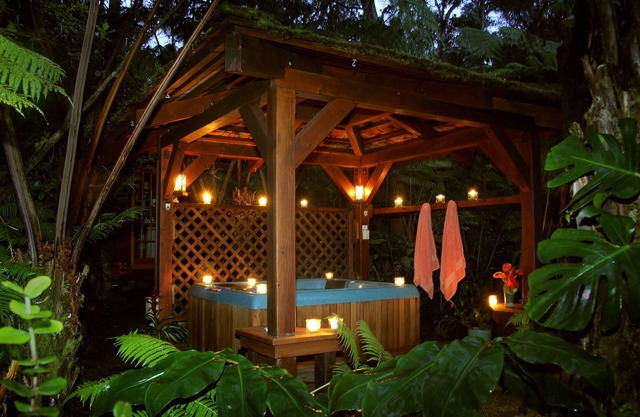 Volcano Rainforest Retreat