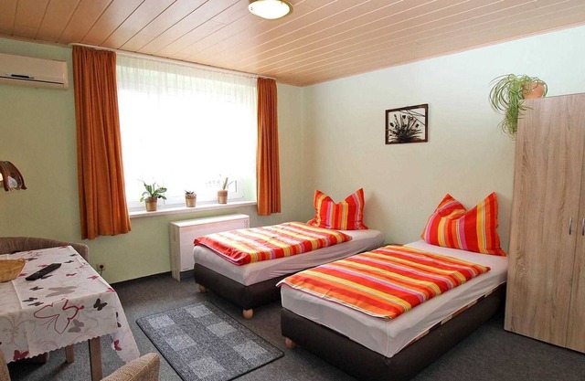 VORP 2981 - pequeño apartamento debajo - Apartamentos en el bosque - Torgelow VORP 2980