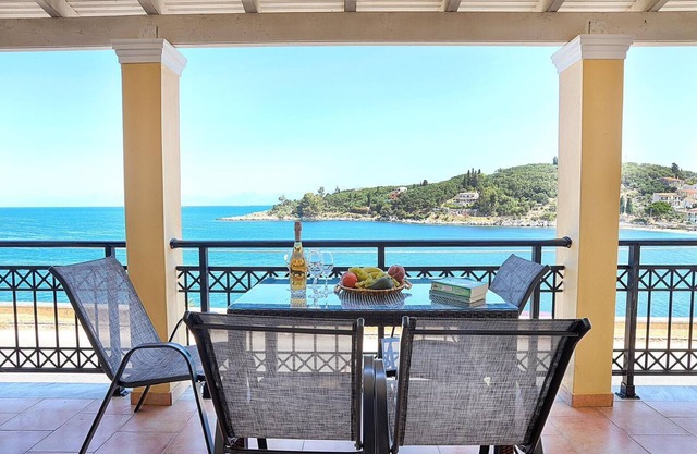 Vostalo apartments by Kassiopi's Sea