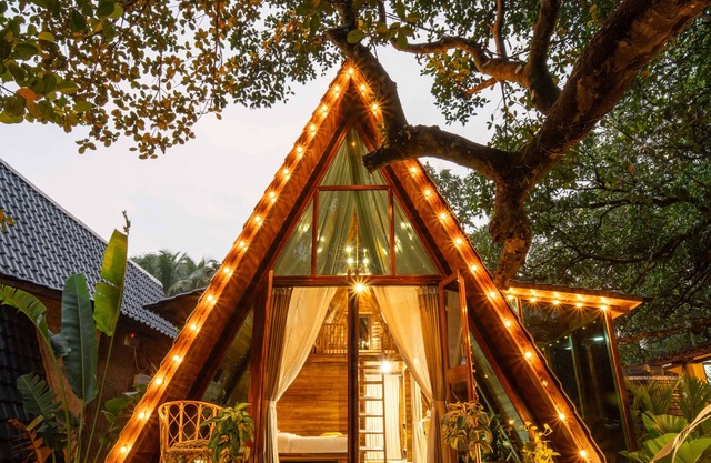 Vrihi Boutique Resort: Nirja: Open-air Hot Tub: Luxury A-Frame: Mandrem Beach
