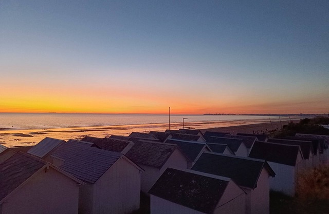 Vue mer Panoramique ! Appartement Duplex à 20 Mètres de la Plage de Sable