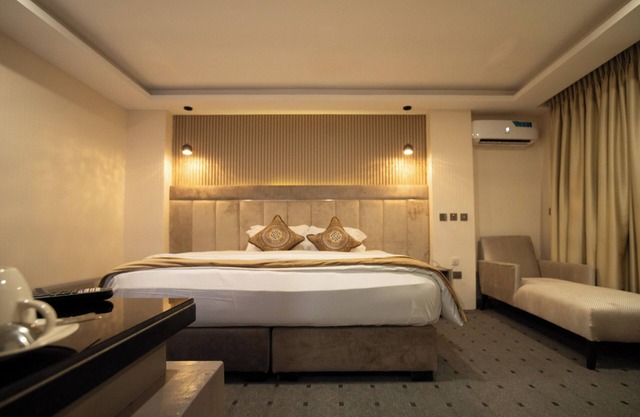 Vynedresa Hotel