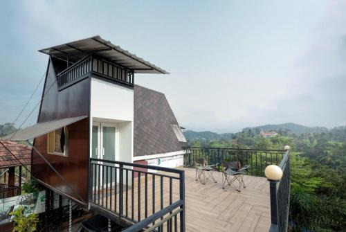 Vythiri Hill Palace