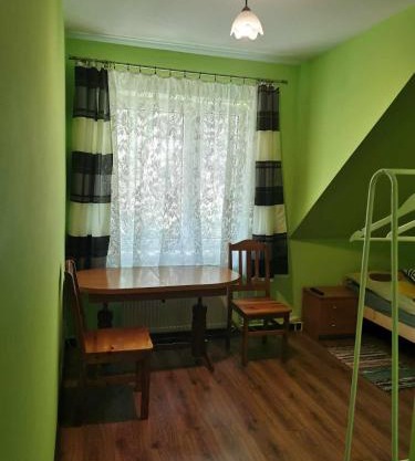 Wędzarnia pod lasem - Pokoje