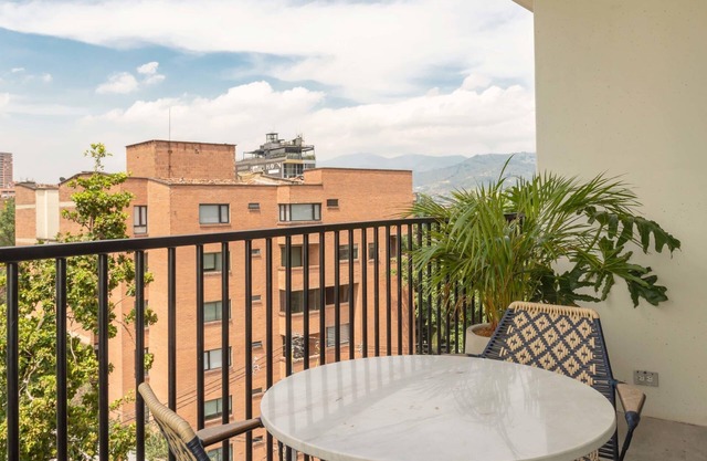w Amazing 2BR in Poblado