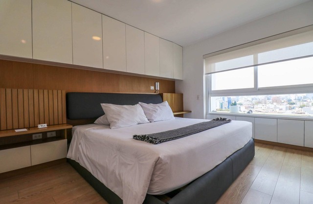 w* | Astonishing 3BR with Balcony in Miraflores