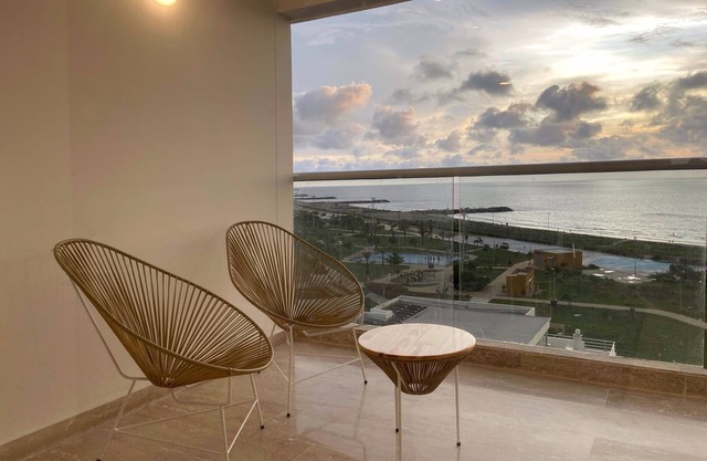 w Bright Loft w Ocean View in Crespo
