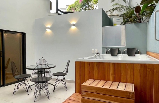 w Charming Loft in El Poblado