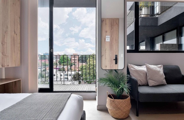 w Enchanting Loft w Balcony in El Nogal