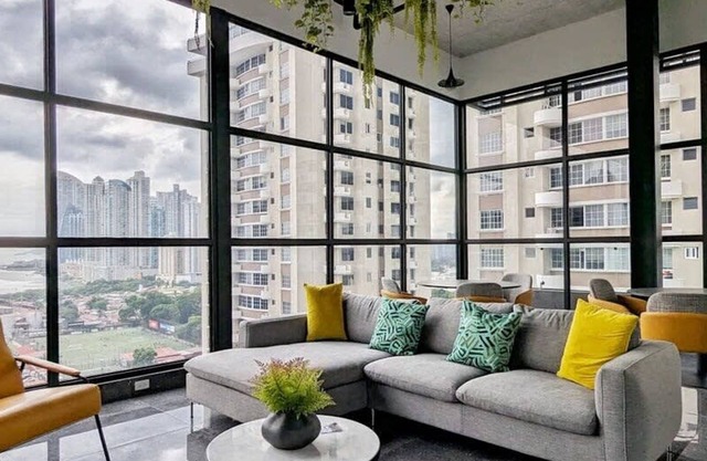 w Lovely 1BR in San Francisco