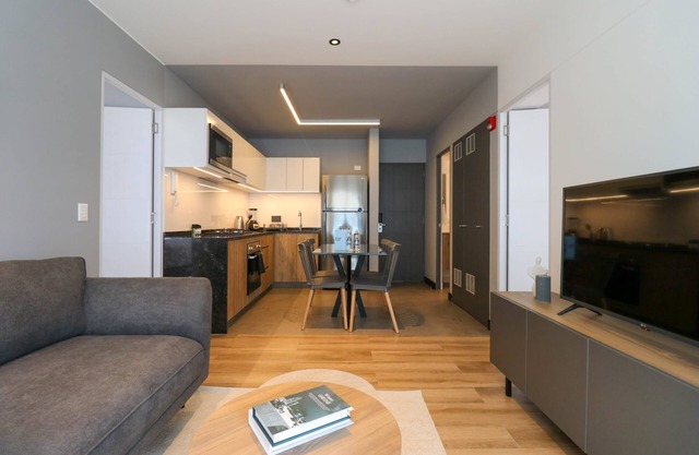 w Prestigious 2BR w Amazing Deco in San Isidro