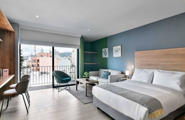 w Radiant Loft w Balcony in El Nogal