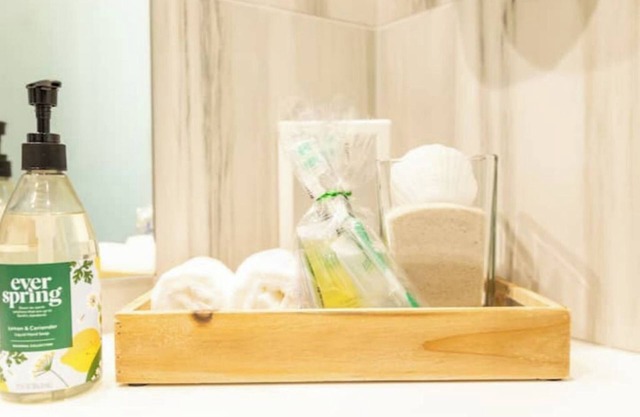 W Seattle Modern Studio-Transit,AC,Close 2 Bridge!