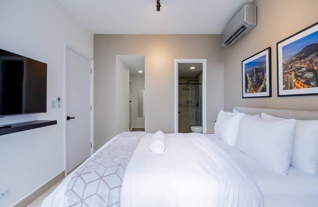 w* |Tranquil 1BR Condo in San Francisco
